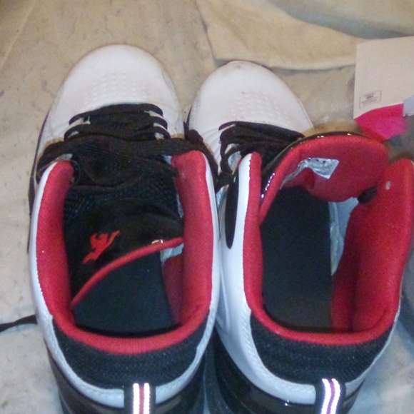 AND1 - Picture 1 of 1